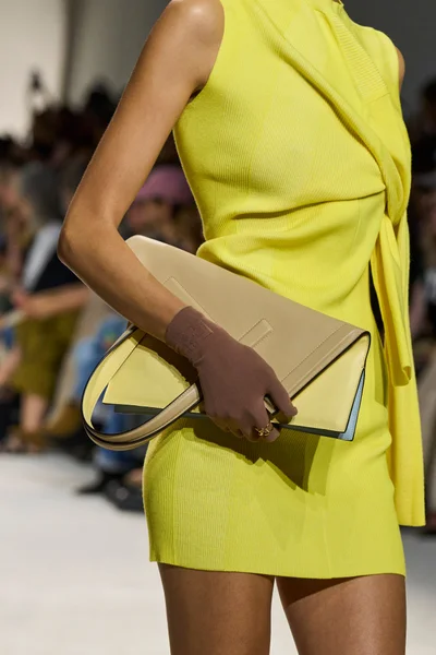 Look 146